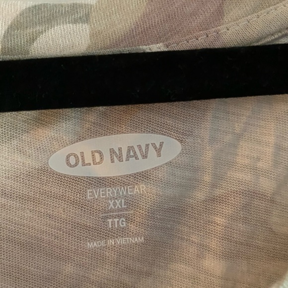 Old Navy Camo Tee - Picture 2 of 3